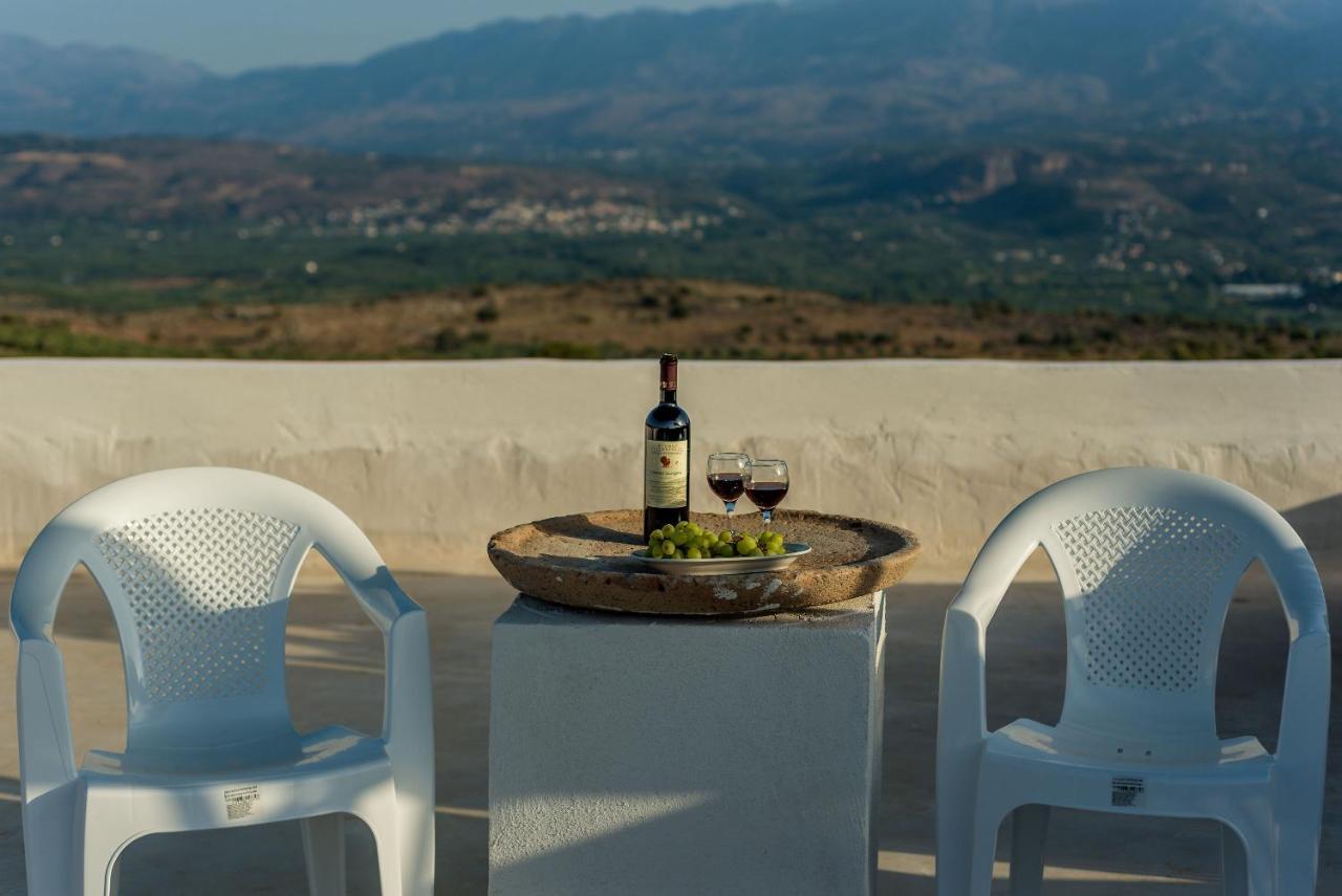 Bella-Maria At Aptera With Mountain And Sea View !! Khania Eksteriør bilde
